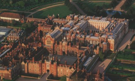 Hampton Court – Avenue And Dates